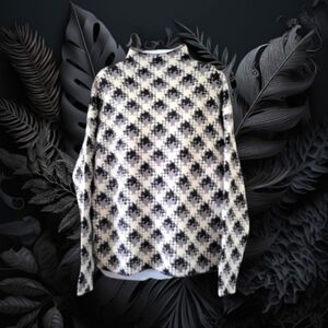Cupcakes & Cashmere | NWT | Monochrome Digital Geo Mock Neck Sweater (SIZE L)